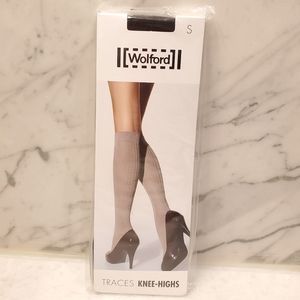 Wolford -- Traces Knee Highs